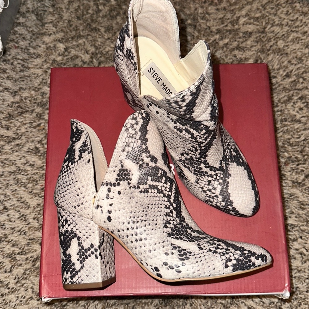 Steve Madden Booties